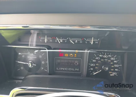 2013 Lincoln Navigator z USA, uszkodzony, nr VIN 5LMJJ2H58DEL02957